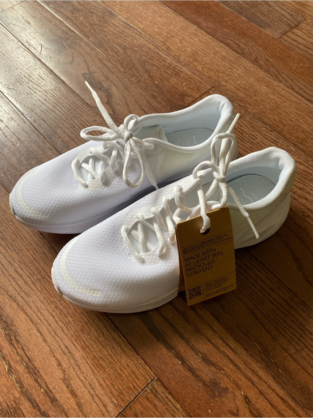 Nike Women's White Lightweight Running Sneakers